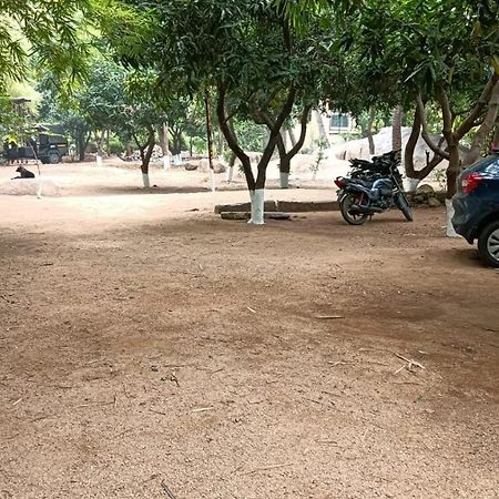 Shankar Homestay Hampi Exteriör bild